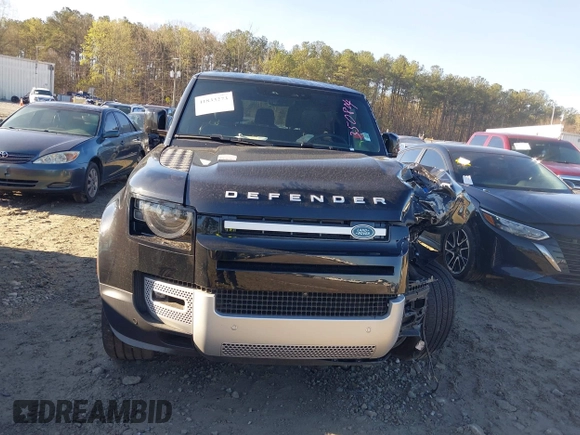 2024 Land Rover Defender S with VIN SALEJ6EX4R2350804, listed as a IAAI auction lot 41833273 with 2,105 mi miles and . Bid and sale history available at DreamBid. Image 12.