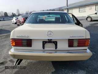 1983 Mercedes-Benz 300 SD with VIN WDBCB20A7DB048888, listed as a Copart auction lot 86610044 with 255,245 mi miles and Salvage Title. Bid and sale history available at DreamBid. Image 6.