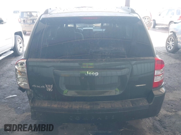 2007 Jeep Compass Sport with VIN 1J8FF47WX7D211695, listed as a IAAI auction lot 41839810 with 72,582 mi miles. Bid and sale history available at carsss.com. Image 16.