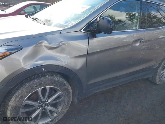 2014 Hyundai Santa Fe Sport with VIN 5XYZUDLAXEG176370, listed as a IAAI auction lot 41667558 with 105,083 mi miles. Bid and sale history available at carsss.com. Image 6.