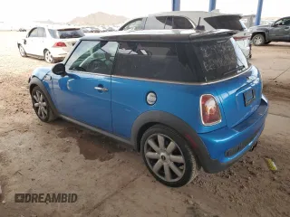 2008 MINI Hardtop S z VIN WMWMF73508TV37538, wystawiony jako Copart lot #58550665 z przebiegiem 71 233 mil mil oraz Szkoda całkowita • Salvage title. Historia ofert i sprzedaży dostępna na DreamBid. Obrazek 2.