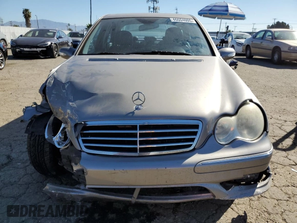 2006 Mercedes-Benz C 230 Sport с VIN WDBRF52H56A915112, выставлен на аукционе Copart как лот 46604005 с пробегом 88 624 миль миль и Списание • Salvage title. История ставок и продаж доступна на DreamBid. Изображение 5.