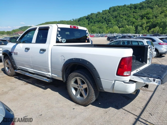 2013 Ram 1500 Tradesman with VIN 1C6RR7FT1DS556827, listed as a IAAI auction lot 39648092 with 138,342 mi miles. Bid and sale history available at carsss.com. Image 3.