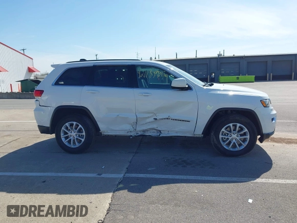 2022 Jeep Grand Cherokee Laredo X z VIN 1C4RJFAG7NC149692, wystawiony jako IAAI lot #42119197 z przebiegiem 37 835 mil mil oraz . Historia ofert i sprzedaży dostępna na DreamBid. Obrazek 13.
