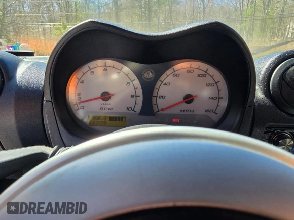 2007 Lotus Elise z VIN SCCPC11137HL30017, wystawiony jako Copart lot #52991635 z przebiegiem 3930 mil mil oraz Tytuł czysty. Historia ofert i sprzedaży dostępna na DreamBid. Obrazek 8.
