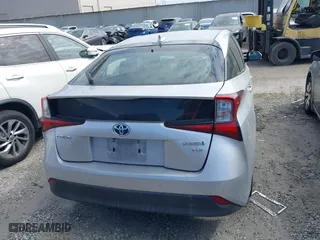 2022 Toyota Prius L Eco with VIN JTDKAMFU0N3181467, listed as a IAAI auction lot 41802679 with 121,749 mi miles. Bid and sale history available at carsss.com. Image 16.