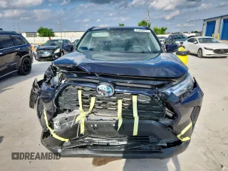 2022 Toyota RAV4 Hybrid XLE with VIN 2T3RWRFV0NW138427, listed as a Copart auction lot 60860815 with 27,772 mi miles and Salvage title. Bid and sale history available at DreamBid. Image 5.