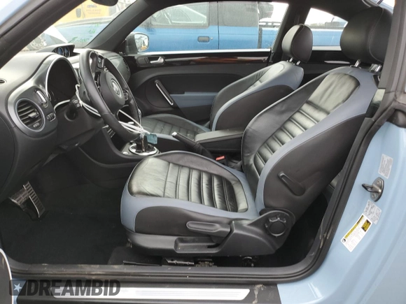 2014 Volkswagen Beetle Turbo R-Line with VIN 3VWVT7AT5EM635862, listed as a Copart auction lot 43500865 with 58,412 mi miles and Salvage Title. Bid and sale history available at DreamBid. Image 7.