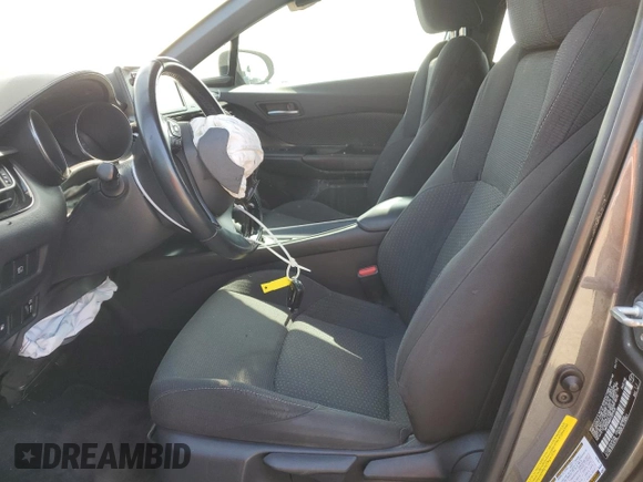 2018 Toyota C-HR XLE with VIN NMTKHMBX9JR011420, listed as a Copart auction lot 60361915 with 138,187 mi miles and Salvage title. Bid and sale history available at DreamBid. Image 7.