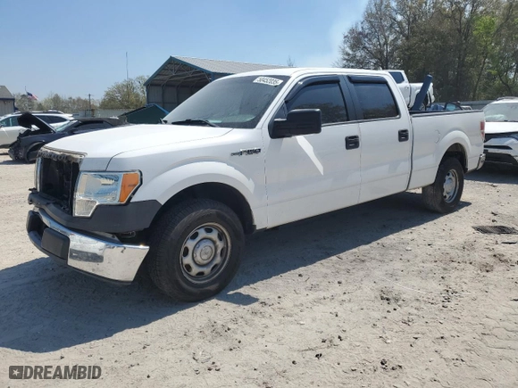 2011 Ford F-150 XL with VIN 1FTFW1CFXBKD24031, listed as a Copart auction lot 50452035 with 197,996 mi miles and Salvage Title. Bid and sale history available at carsss.com. Image 1.