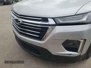 2022 Chevrolet Traverse LT Cloth z VIN 1GNEVGKWXNJ169131, wystawiony jako IAAI lot #42561409 z przebiegiem 87 915 mil mil oraz . Historia ofert i sprzedaży dostępna na DreamBid. Obrazek 10.