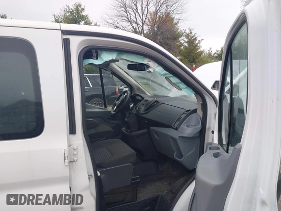 2019 Ford Transit z VIN 1FTYR1ZM4KKB00758, wystawiony jako IAAI lot #42006896 z przebiegiem 67 270 mil mil oraz . Historia ofert i sprzedaży dostępna na DreamBid. Obrazek 5.