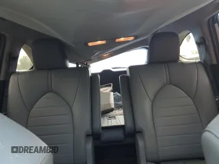 2022 Toyota Highlander XLE with VIN 5TDGZRBH4NS560801, listed as a Copart auction lot 63817915 with 64,557 mi miles and Salvage title. Bid and sale history available at DreamBid. Image 10.