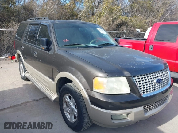 2006 Ford Expedition Eddie Bauer with VIN 1FMPU17526LA70354, listed as a IAAI auction lot 41702780 with 228,195 mi miles. Bid and sale history available at carsss.com. Image 1.