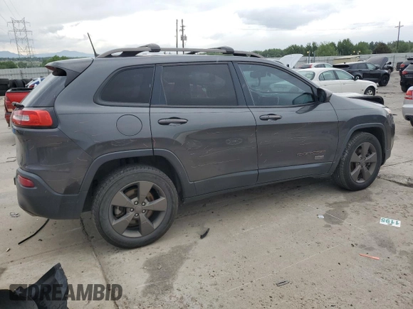 2016 Jeep Cherokee Latitude z VIN 1C4PJMCSXGW321339, wystawiony jako Copart lot #59955005 z przebiegiem 136 027 mil mil oraz Szkoda całkowita • Salvage title. Historia ofert i sprzedaży dostępna na DreamBid. Obrazek 3.
