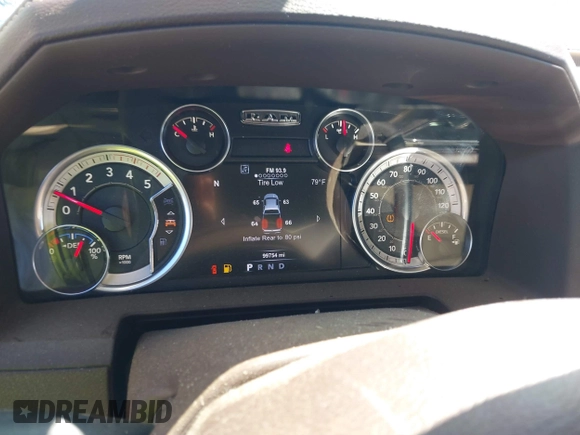 2017 Ram 2500 Laramie z VIN 3C6UR5FL6HG693953, wystawiony jako IAAI lot #41849571 z przebiegiem 99 754 mil mil oraz . Historia ofert i sprzedaży dostępna na DreamBid. Obrazek 15.