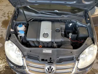 2009 Volkswagen Jetta Sedan SE with VIN 3VWRM71K19M149349, listed as a Copart auction lot 43716435 with 113,558 mi miles and Salvage Title. Bid and sale history available at carsss.com. Image 11.