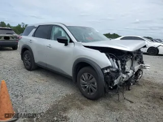 2024 Nissan Pathfinder S with VIN 5N1DR3AA2RC229397, listed as a Copart auction lot 70648084 with 6,037 mi miles and Salvage Title. Bid and sale history available at carsss.com. Image 4.