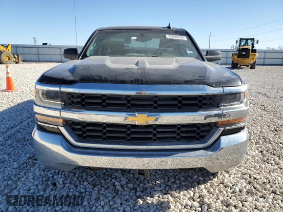 2018 Chevrolet Silverado 1500 LT with VIN 1GCRCREH6JZ295720, listed as a Copart auction lot 88488755 with 93,942 mi miles and Salvage Title. Bid and sale history available at DreamBid. Image 5.