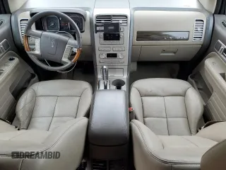 2007 Lincoln MKX z VIN 2LMDU68C07BJ35947, wystawiony jako Copart lot #51804485 z przebiegiem 182 536 mil mil oraz Szkoda całkowita • Salvage title. Historia ofert i sprzedaży dostępna na DreamBid. Obrazek 8.