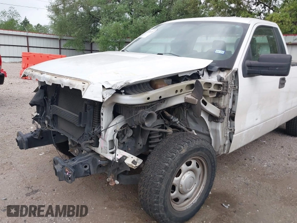 2013 Ford F-150 XL with VIN 1FTMF1CM9DKE77332, listed as a IAAI auction lot 41930373 with 203,683 mi miles and . Bid and sale history available at carsss.com. Image 6.