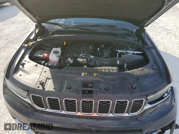 2023 Jeep Grand Cherokee Laredo z VIN 1C4RJKAG3P8873510, wystawiony jako Copart lot #44617535 z przebiegiem 15 685 mil mil oraz Szkoda całkowita • Salvage title. Historia ofert i sprzedaży dostępna na DreamBid. Obrazek 14.