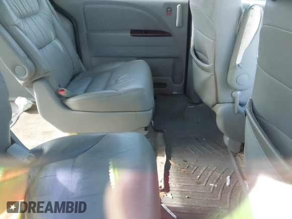 2008 Honda Odyssey Touring с VIN 5FNRL38828B083308, выставлен на аукционе IAAI как лот 42466546 с пробегом 209 059 миль миль и . История ставок и продаж доступна на DreamBid. Изображение 8.