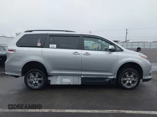 2017 Toyota Sienna SE with VIN 5TDXZ3DC4HS806247, listed as a IAAI auction lot 41323320 with 18,212 mi miles and . Bid and sale history available at DreamBid. Image 13.