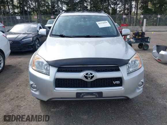 2009 Toyota RAV4 Ltd with VIN JTMBK31V79D009055, listed as a IAAI auction lot 41978899 with 173,469 mi miles. Bid and sale history available at carsss.com. Image 13.