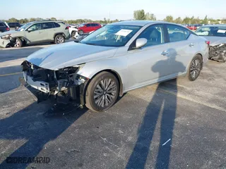 2024 Nissan Altima 2.5 SV with VIN 1N4BL4DV1RN399407, listed as a IAAI auction lot 41248240 with 12,135 mi miles. Bid and sale history available at carsss.com. Image 21.
