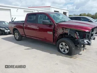 2020 Ram 1500 SLT z VIN 1C6RR7TT1LS119607, wystawiony jako IAAI lot #41710817 z przebiegiem 147 410 mil mil oraz . Historia ofert i sprzedaży dostępna na DreamBid. Obrazek 1.