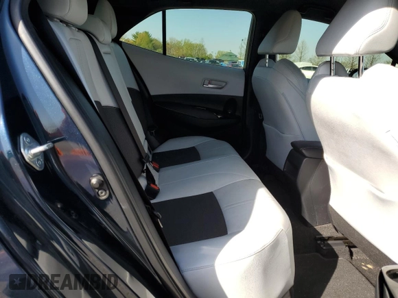 2020 Toyota Corolla Hatchback XSE with VIN JTNC4RBE2L3104485, listed as a Copart auction lot 50665565 with 33,351 mi miles and Salvage Title. Bid and sale history available at carsss.com. Image 10.