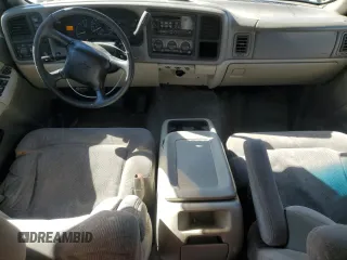 2000 Chevrolet Suburban LT with VIN 3GNFK16T9YG173350, listed as a Copart auction lot 76783284 with 312,147 mi miles and Salvage Title. Bid and sale history available at carsss.com. Image 8.