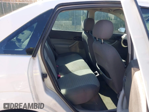 2007 Ford Focus S z VIN 1FAFP34N37W319953, wystawiony jako IAAI lot #41737822 z przebiegiem 208 801 mil mil oraz . Historia ofert i sprzedaży dostępna na DreamBid. Obrazek 8.