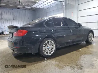 2013 BMW 3 Series 335i xDrive z VIN WBA3B9G54DNP39469, wystawiony jako Copart lot #43903795 z przebiegiem 92 003 mil mil oraz Szkoda całkowita • Salvage title. Historia ofert i sprzedaży dostępna na DreamBid. Obrazek 3.
