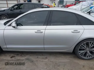 2015 Audi A6 Premium Plus z VIN WAUGFAFC8FN032627, wystawiony jako IAAI lot #41270302 z przebiegiem 82 104 mil mil oraz . Historia ofert i sprzedaży dostępna na DreamBid. Obrazek 14.