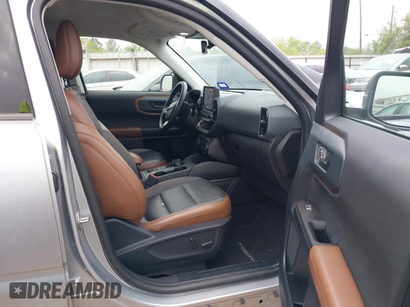 2021 Ford Bronco Sport Outer Banks z VIN 3FMCR9C67MRA94581, wystawiony jako IAAI lot #41905973 z przebiegiem 35 021 mil mil oraz . Historia ofert i sprzedaży dostępna na DreamBid. Obrazek 5.