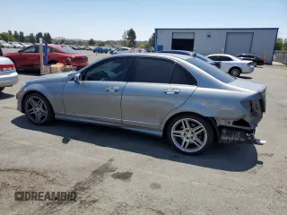 2014 Mercedes-Benz C 350 Sport с VIN WDDGF5HB3EA946049, выставлен на аукционе Copart как лот 64132535 с пробегом 122 937 миль миль и Списание • Salvage title. История ставок и продаж доступна на DreamBid. Изображение 2.