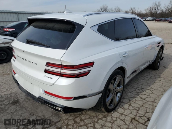 2021 Genesis GV80 with VIN KMUHCESC1MU075011, listed as a Copart auction lot 82869404 with 13,816 mi miles and Salvage title. Bid and sale history available at DreamBid. Image 3.