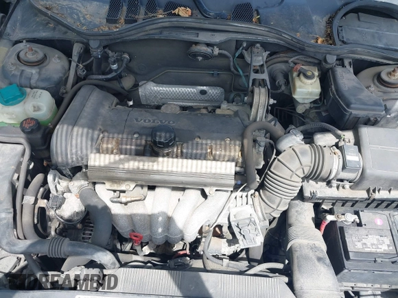 2000 Volvo V70 with VIN YV1LW61J7Y2650265, listed as a IAAI auction lot 42618821 with 234,931 mi miles and . Bid and sale history available at DreamBid. Image 10.