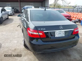 2011 Mercedes-Benz E-Class E 350 Luxury with VIN WDDHF5GB9BA377841, listed as a IAAI auction lot 41940003 with 180,639 mi miles. Bid and sale history available at carsss.com. Image 3.