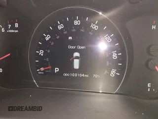 2014 Kia Sorento SX with VIN 5XYKW4A75EG440789, listed as a IAAI auction lot 41937425 with 103,104 mi miles. Bid and sale history available at carsss.com. Image 16.