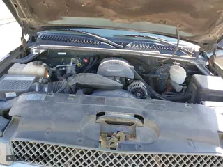 2004 Chevrolet Silverado 1500 LS with VIN 2GCEC19T741274239, listed as a IAAI auction lot 40461498 with 263,905 mi miles. Bid and sale history available at carsss.com. Image 10.