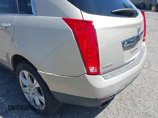 2011 Cadillac SRX Premium Collection z VIN 3GYFNCEY3BS506360, wystawiony jako IAAI lot #42096225 z przebiegiem 173 514 mil mil oraz . Historia ofert i sprzedaży dostępna na DreamBid. Obrazek 17.