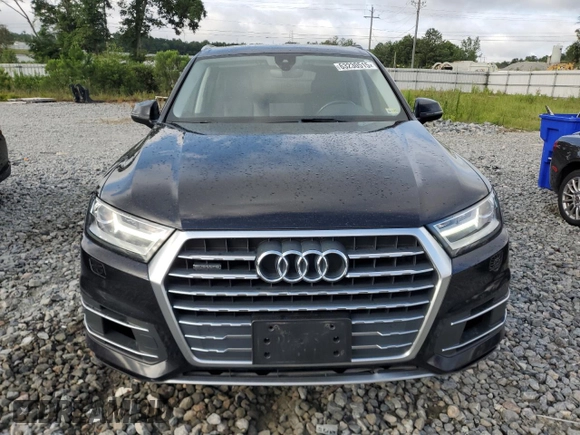 2018 Audi Q7 Premium Plus with VIN WA1LABF77JD014718, listed as a Copart auction lot 63230515 with 119,063 mi miles and Clean title. Bid and sale history available at DreamBid. Image 5.