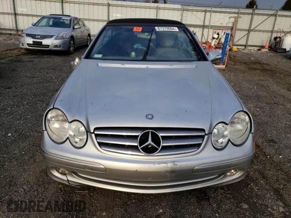 2005 Mercedes-Benz CLK 320 with VIN WDBTK65J35F121250, listed as a Copart auction lot 58970595 with 109,162 mi miles and Non repairable. Bid and sale history available at DreamBid. Image 5.