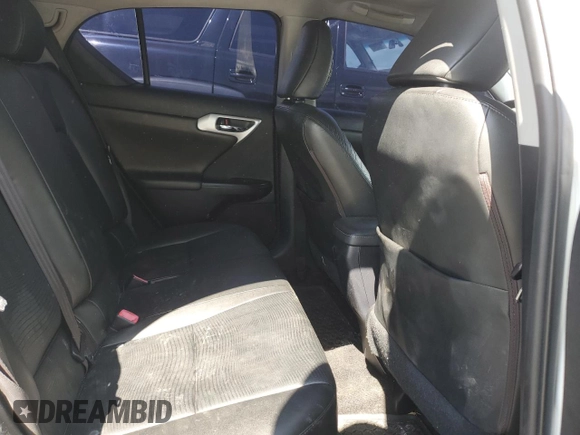 2011 Lexus CT 200h z VIN JTHKD5BH5B2016102, wystawiony jako Copart lot #53171375 z przebiegiem 244 136 mil mil oraz Tytuł czysty. Historia ofert i sprzedaży dostępna na DreamBid. Obrazek 10.
