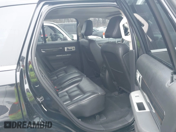2010 Lincoln MKX with VIN 2LMDJ8JC2ABJ09727, listed as a IAAI auction lot 41441496 with 111,720 mi miles. Bid and sale history available at carsss.com. Image 8.