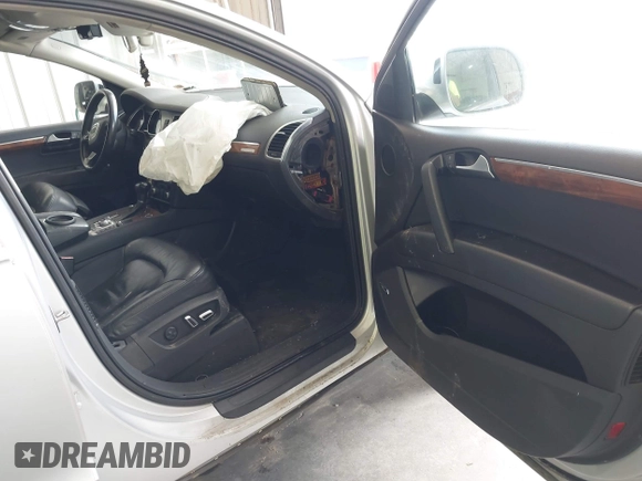 2014 Audi Q7 Premium Plus with VIN WA1LGAFE8ED004177, listed as a IAAI auction lot 42757437 with 183,830 mi miles and . Bid and sale history available at DreamBid. Image 5.