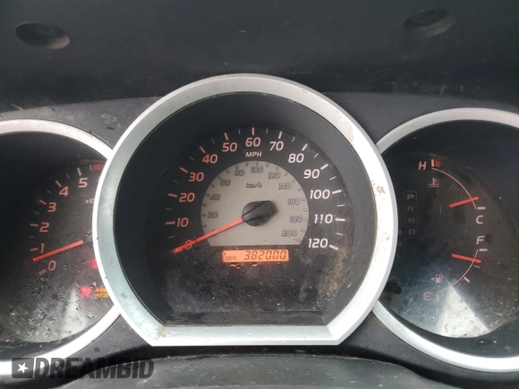 2010 Toyota Tacoma z VIN 5TENX4CN0AZ702336, wystawiony jako Copart lot #56932885 z przebiegiem 382 000 mil mil oraz Czysty tytuł • Clean title. Historia ofert i sprzedaży dostępna na DreamBid. Obrazek 9.